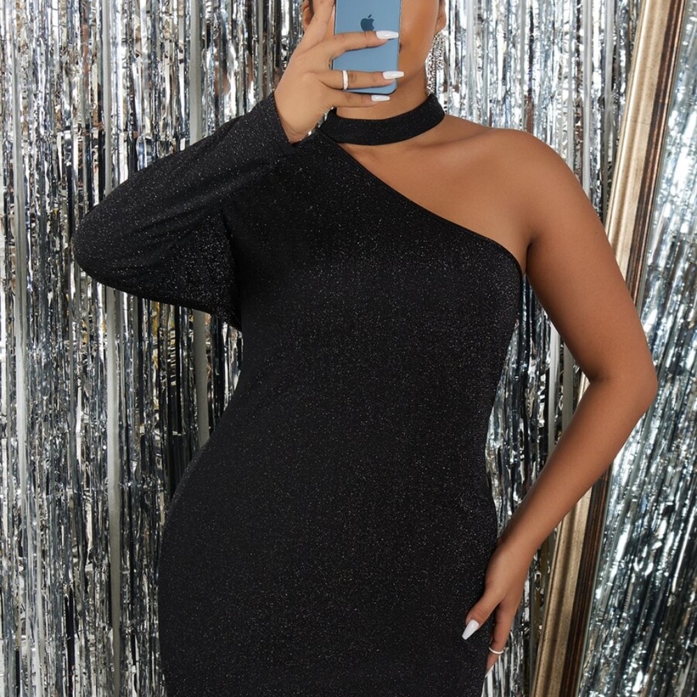 Plus Asymmetrical Neck Bodycon Dress